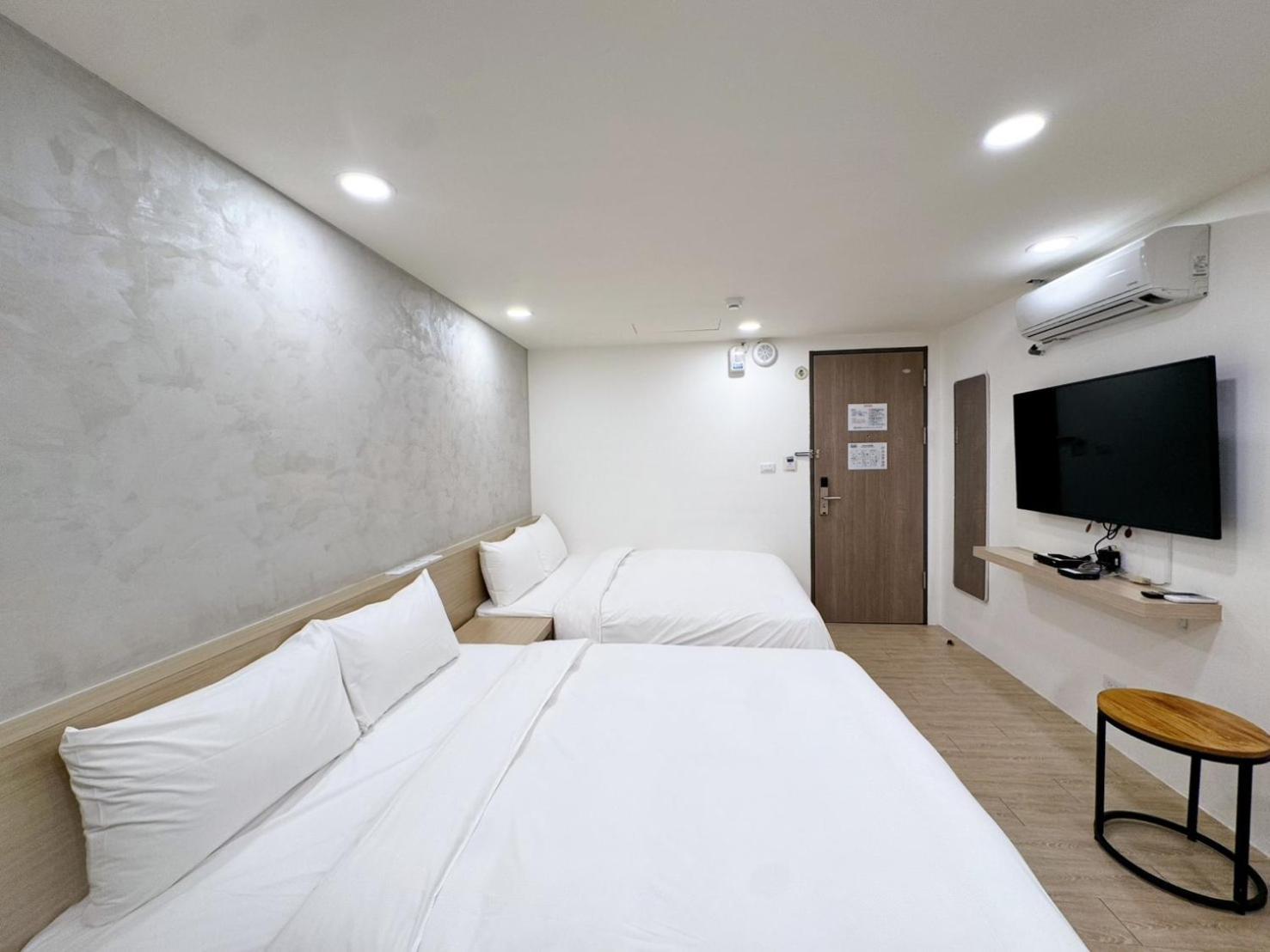 P Inn Тайнань Экстерьер фото