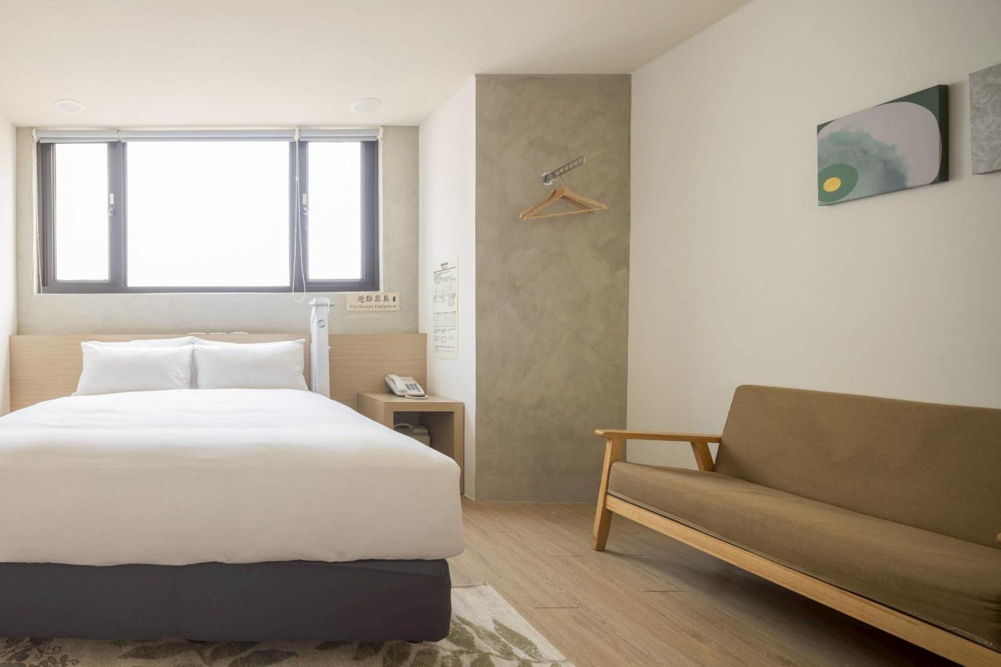P Inn Тайнань Экстерьер фото
