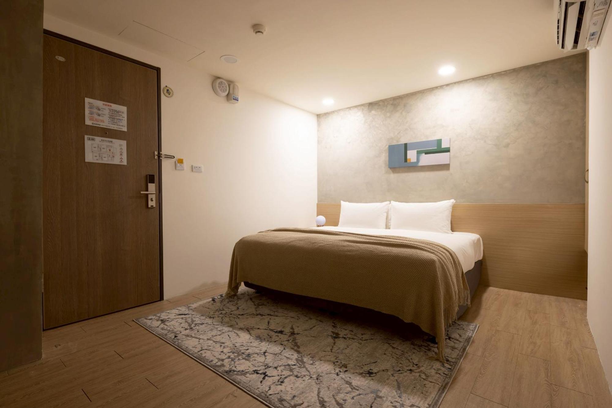 P Inn Тайнань Экстерьер фото
